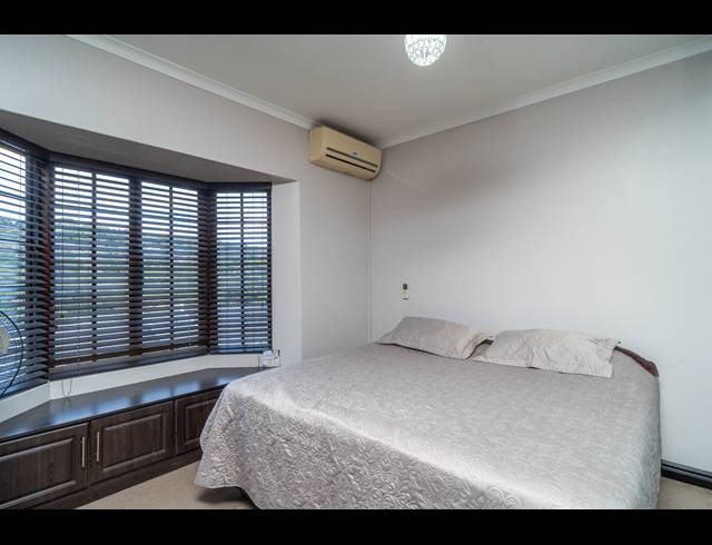 3 BEDROOM APARTMENT FOR SALE IN GLEN HILLS